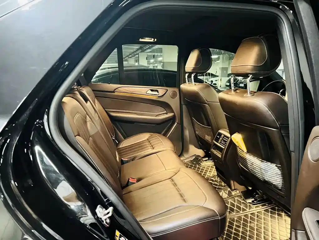 Mercedes-Benz GLE (Import) — миниатюра 7