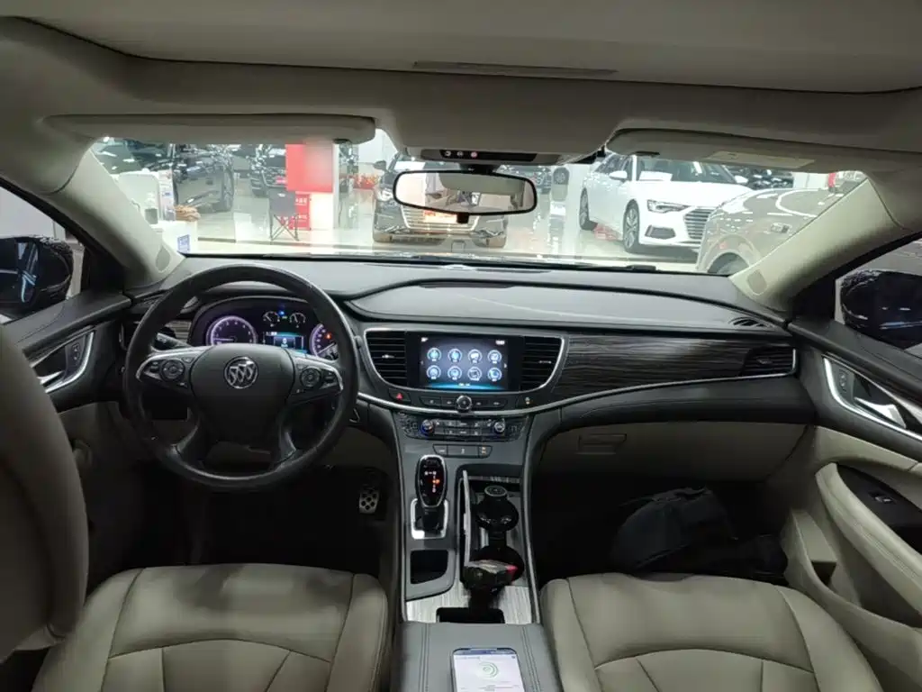 Buick LaCrosse — миниатюра 6