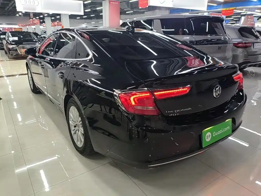 Buick LaCrosse — миниатюра 23