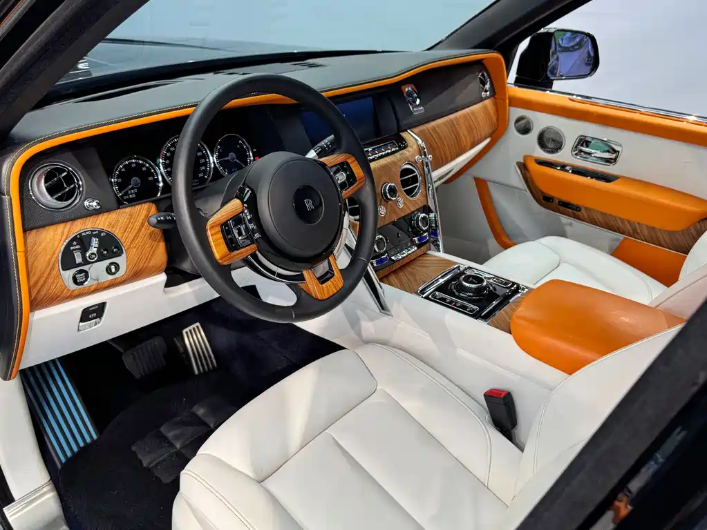 ROLLS-ROYCE CULLINAN