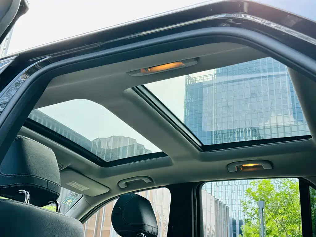 Mercedes-Benz M-Class — миниатюра 15