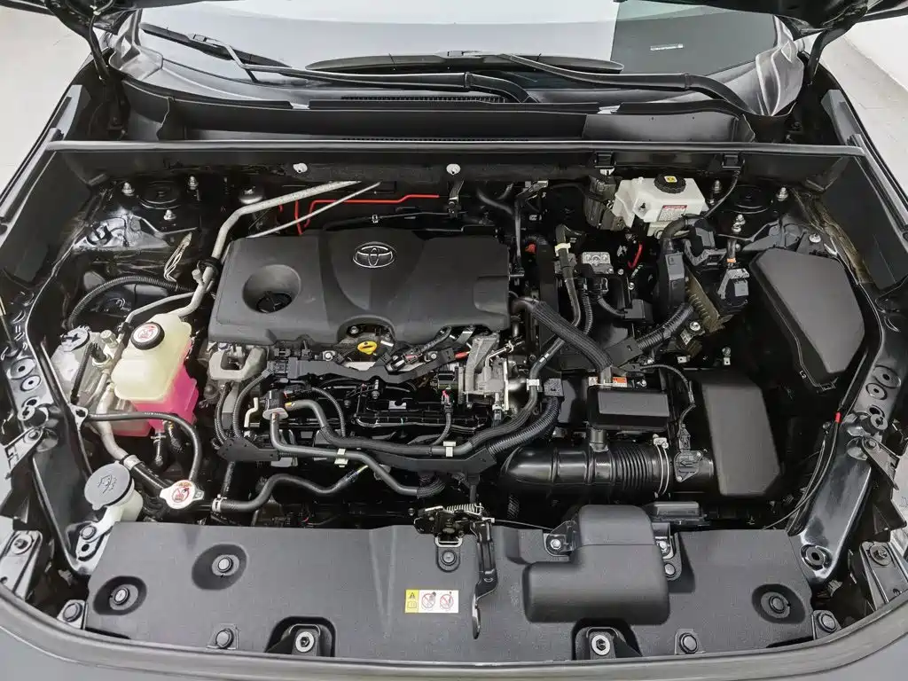 Toyota RAV4 — миниатюра 6