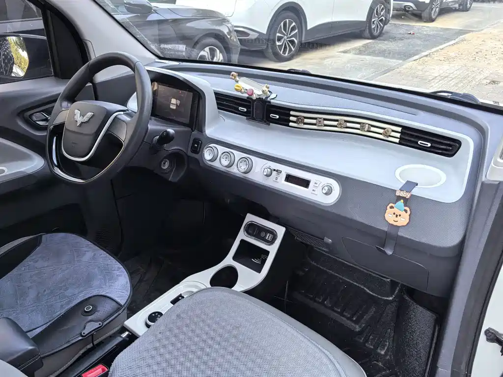 Wuling MINIEV — миниатюра 5