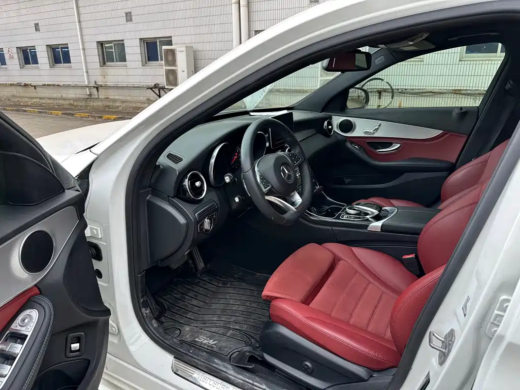 Mercedes-Benz C-Class — миниатюра 5