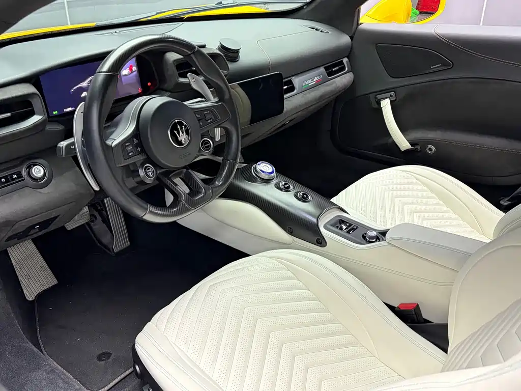 Maserati MC20 — миниатюра 11