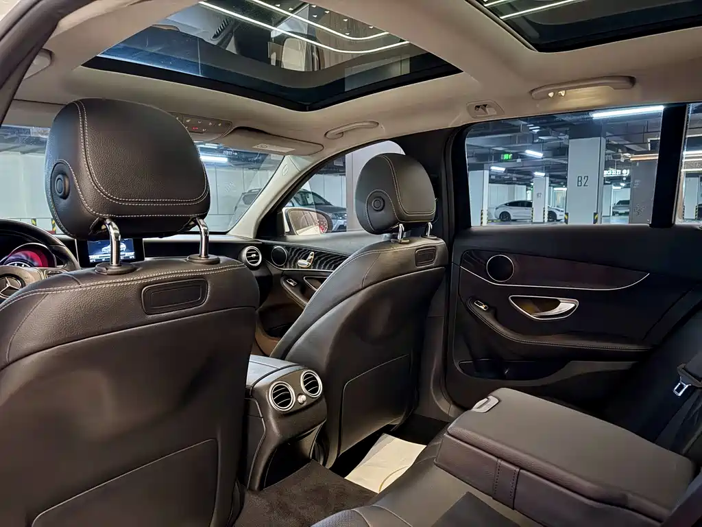 MERCEDES-BENZ C CLASS