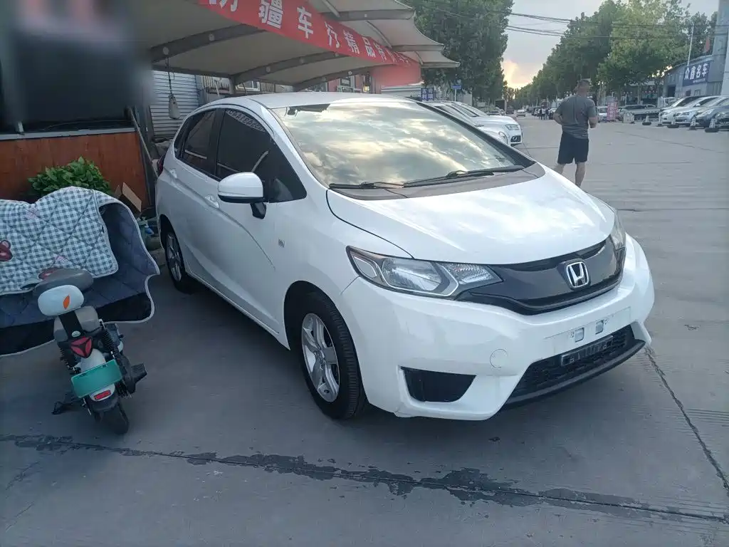 Honda Fit — миниатюра 4