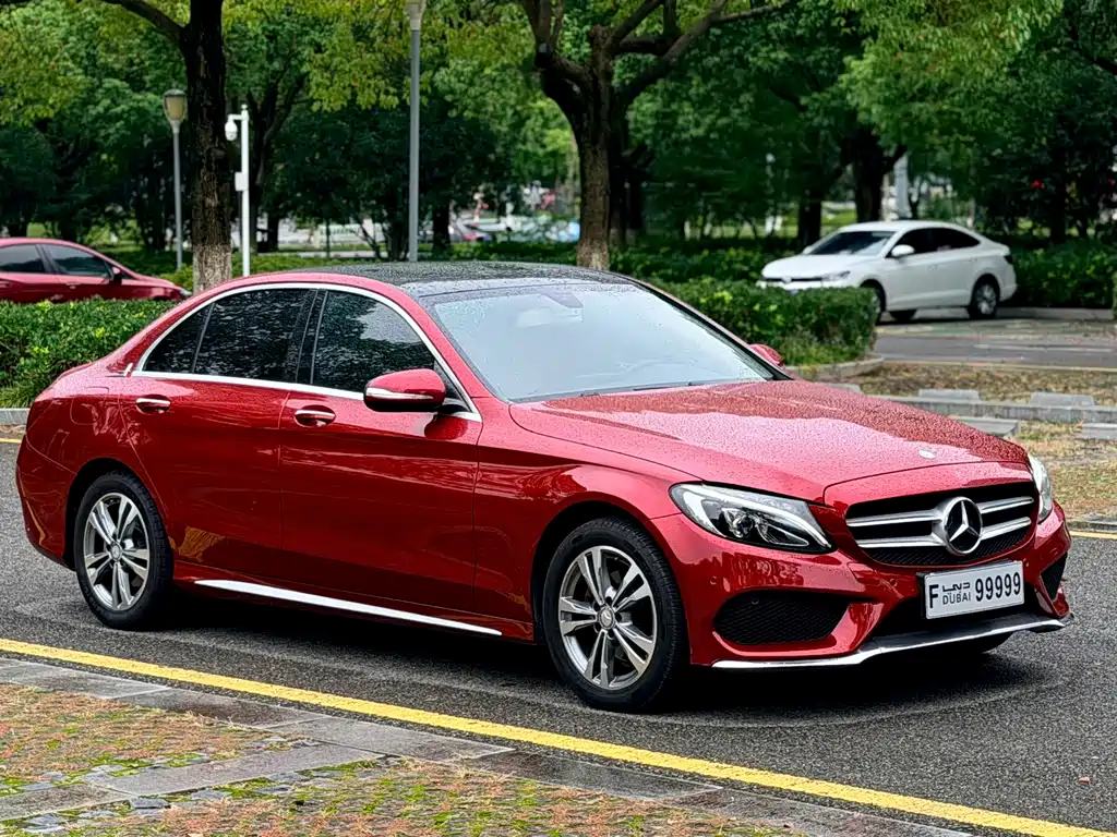 Mercedes-Benz C-Class — миниатюра 4