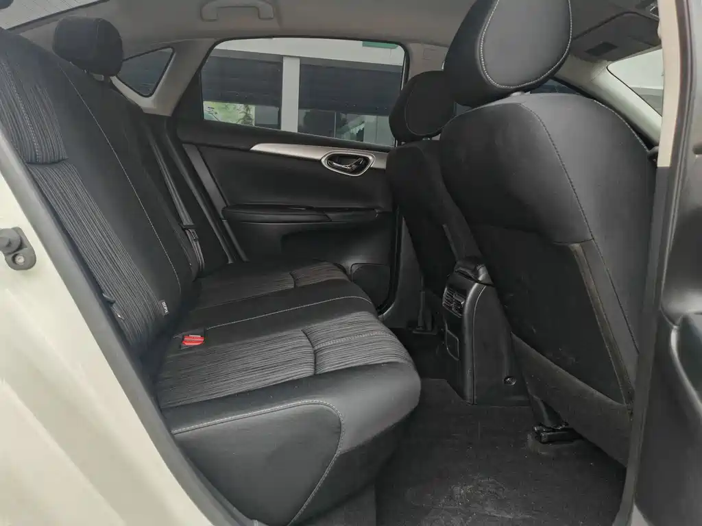 Nissan Sylphy — миниатюра 10