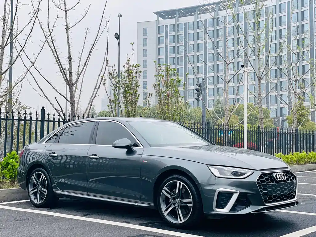 Audi A4L 2020 40 TFSI Luxury