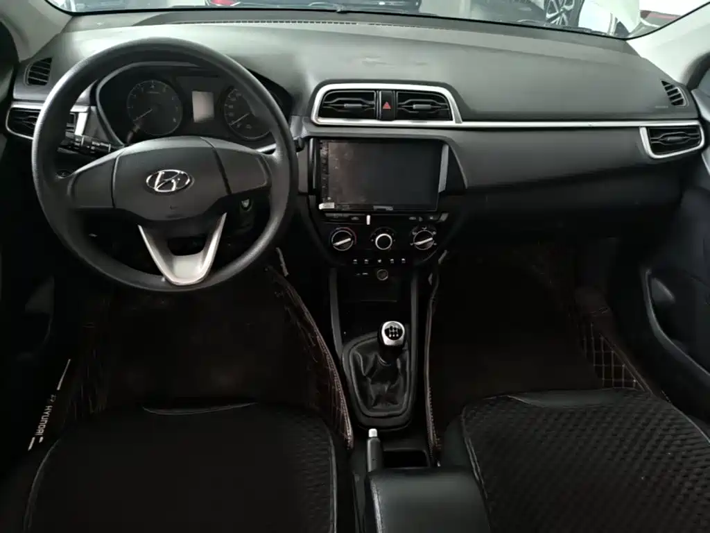 Hyundai Verna — миниатюра 10
