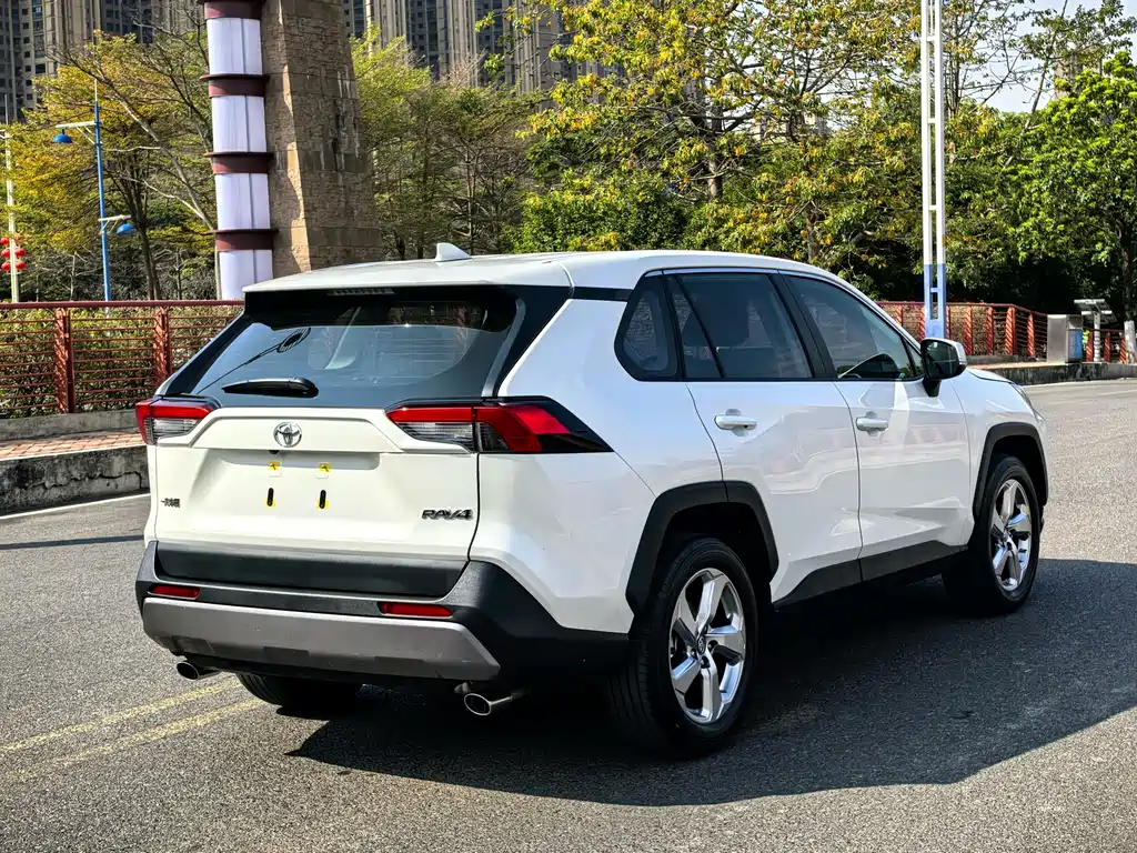 TOYOTA RAV4 RONGFANG