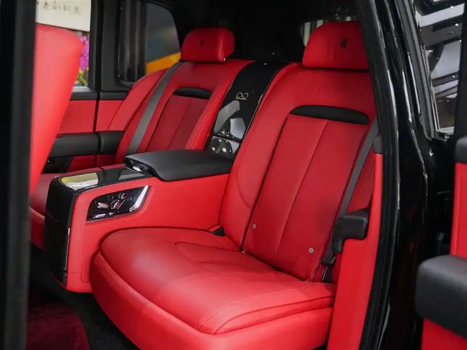 Rolls-Royce Cullinan 2022 Black Badge