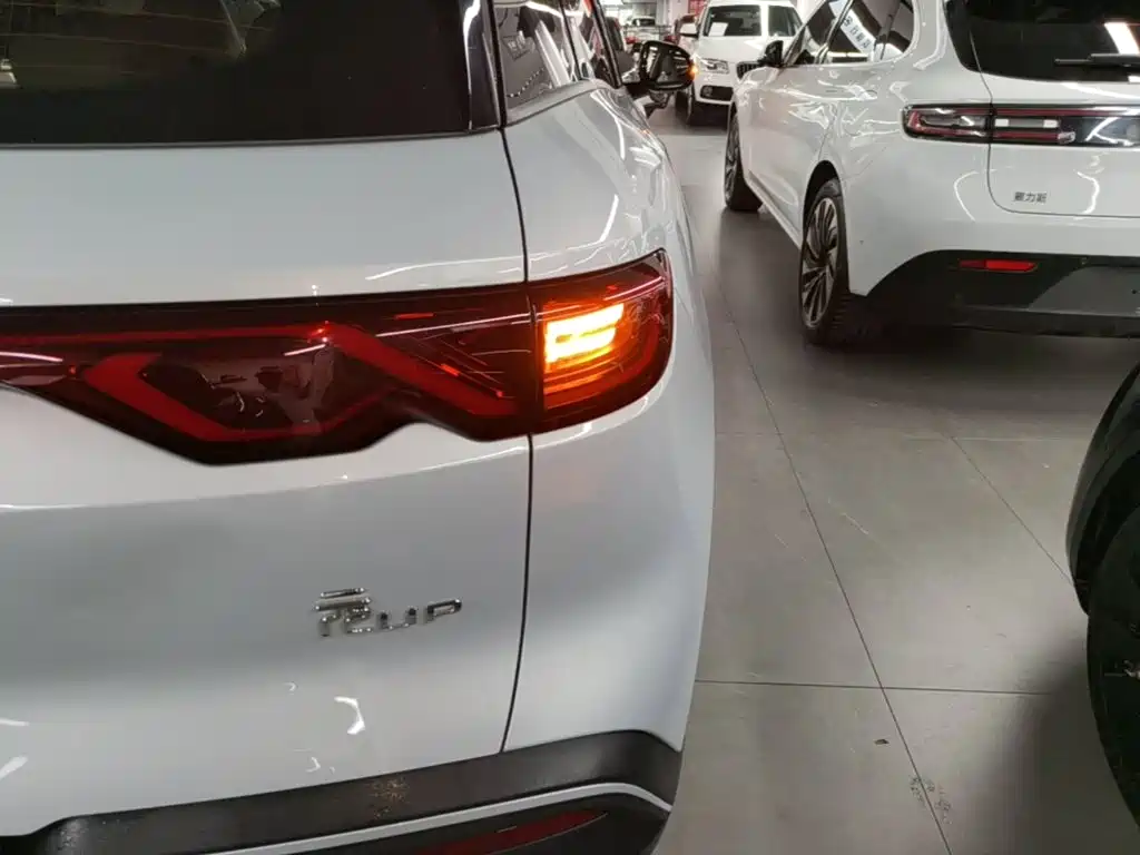 BYD Yuan UP — миниатюра 8