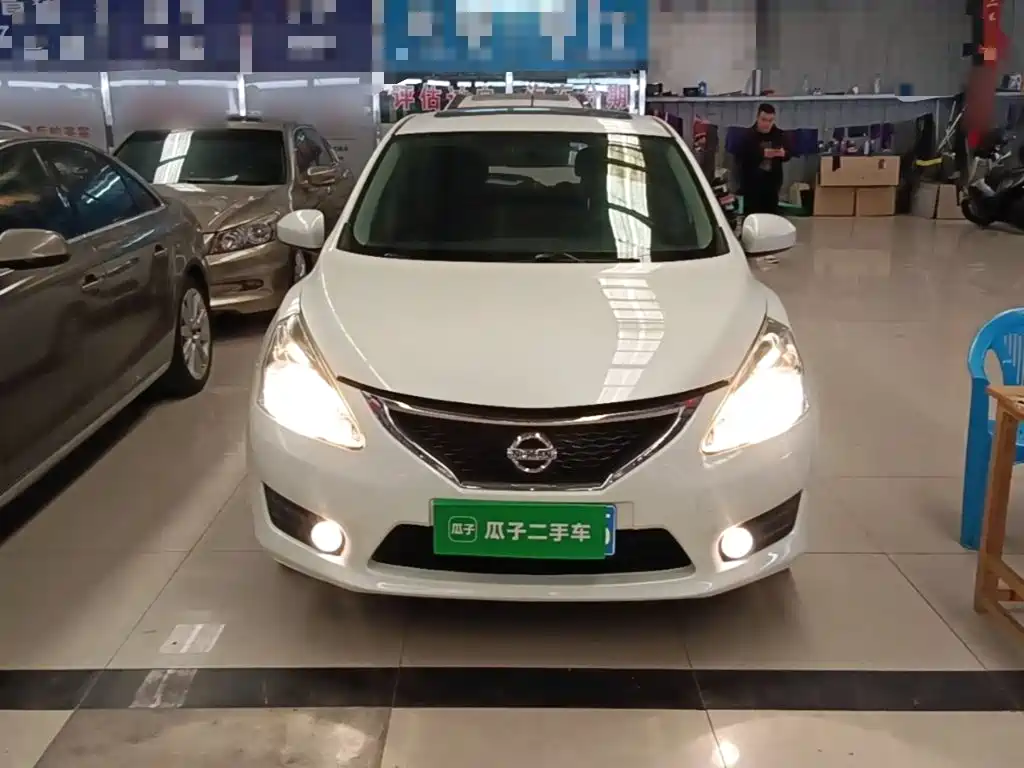 Nissan Tiida — миниатюра 3