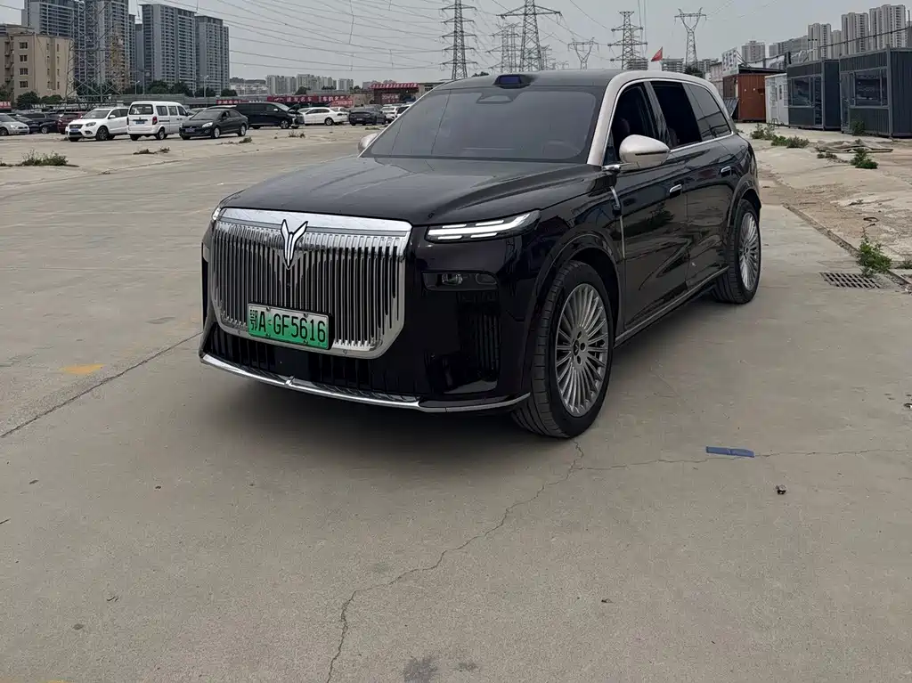 Voyah 岚图泰山 2026