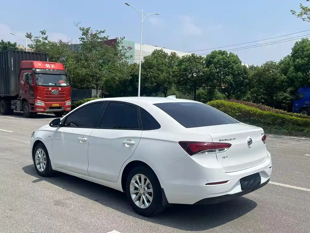 Buick Excelle — миниатюра 5