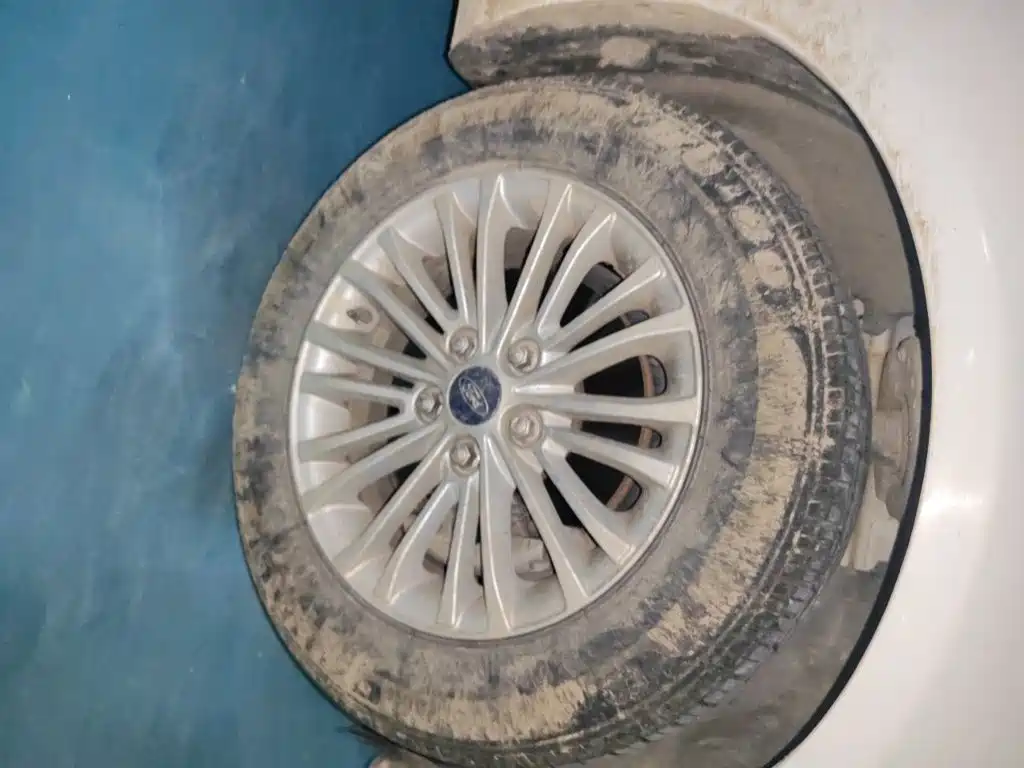 Ford Escort — миниатюра 22