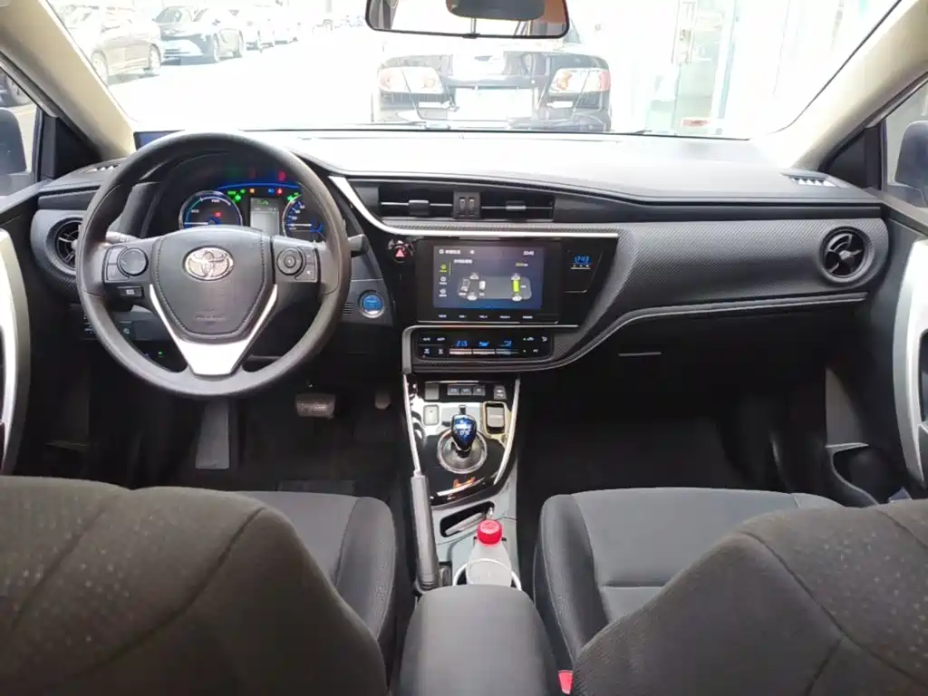 Toyota Levin Twin Engine E+ — миниатюра 10