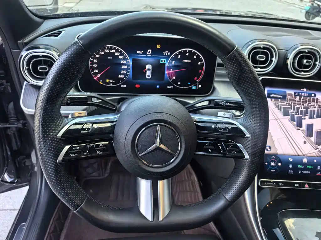 Mercedes-Benz C-Class — миниатюра 12