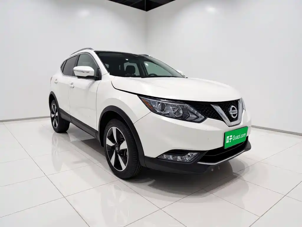 Nissan Qashqai — миниатюра 24