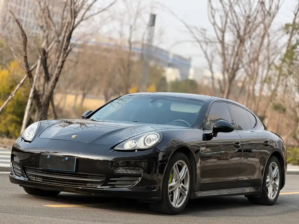 Porsche Panamera 2012