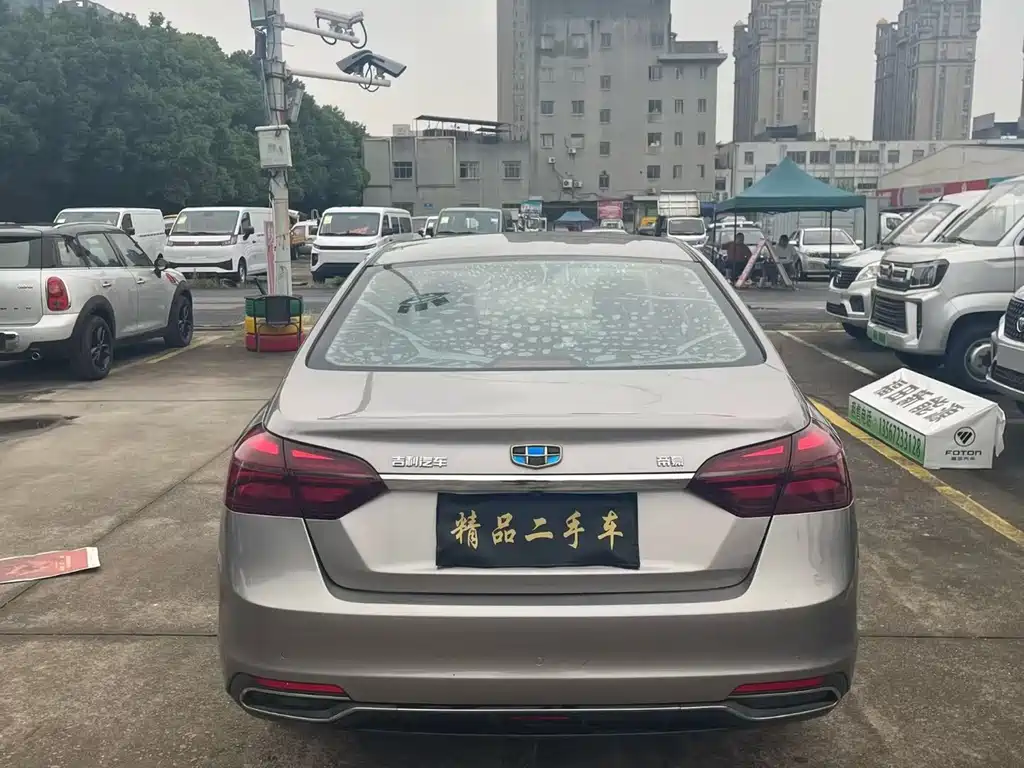 Geely Emgrand — миниатюра 8