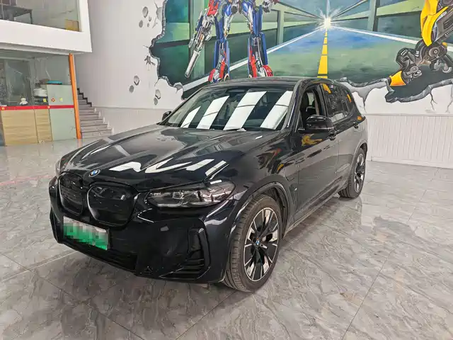 BMW IX3 2023