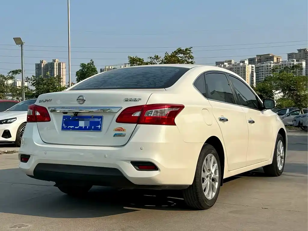 Nissan Sylphy 2019 1.6XV CVT Premium V