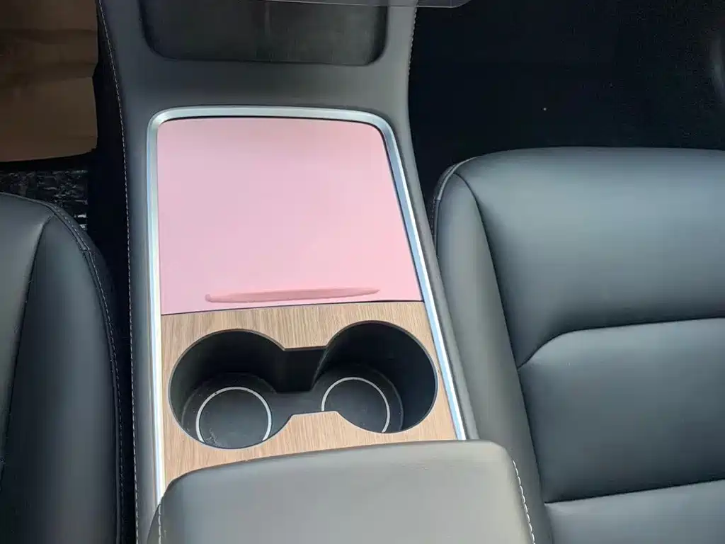Tesla Model 3 — миниатюра 23