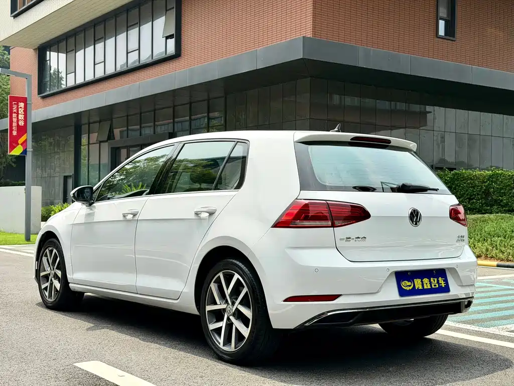 Volkswagen Golf — миниатюра 4