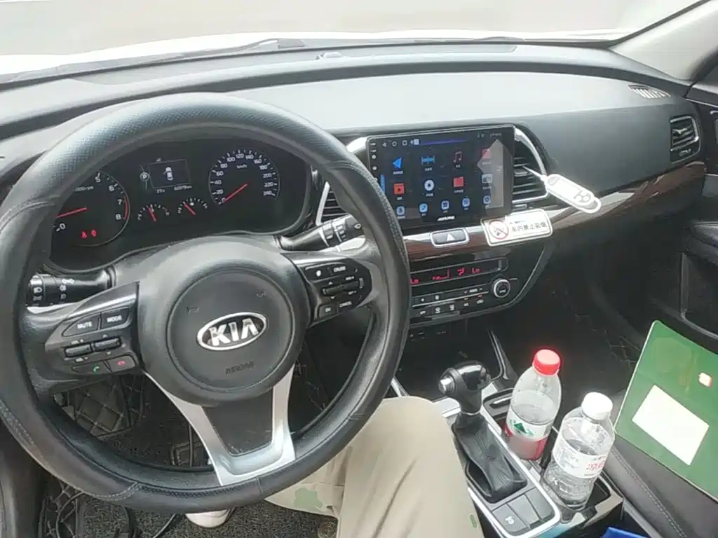 Kia K4 — миниатюра 10