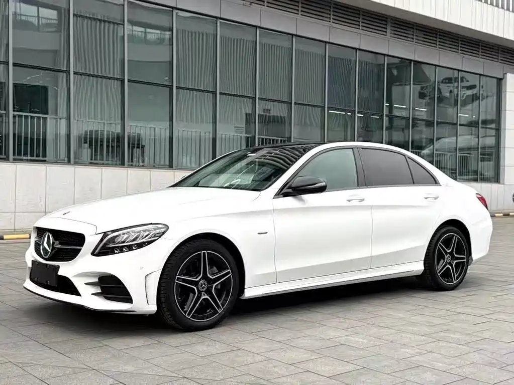 Mercedes-Benz C-Class 2021