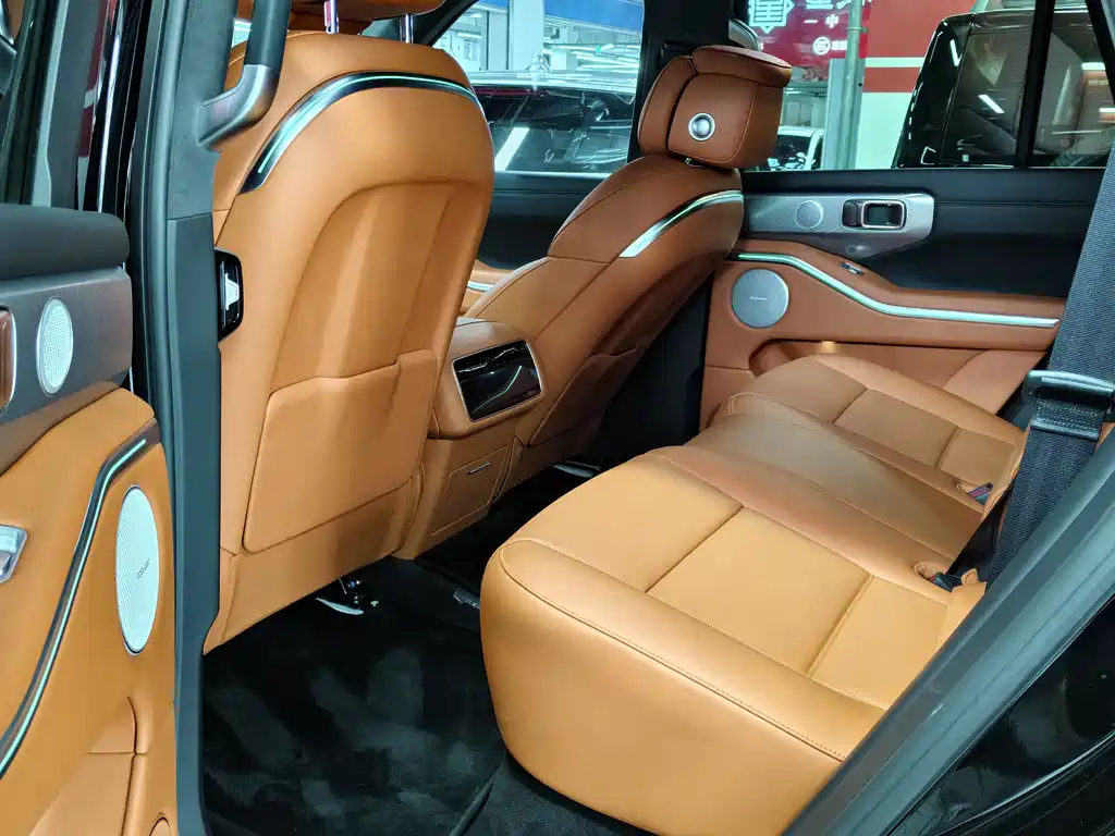 TANK TANK 700 NEW ENERGY