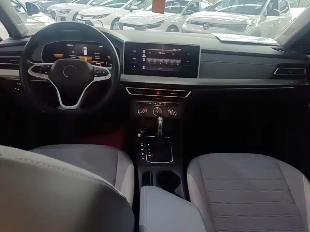 Volkswagen Lavida — миниатюра 10