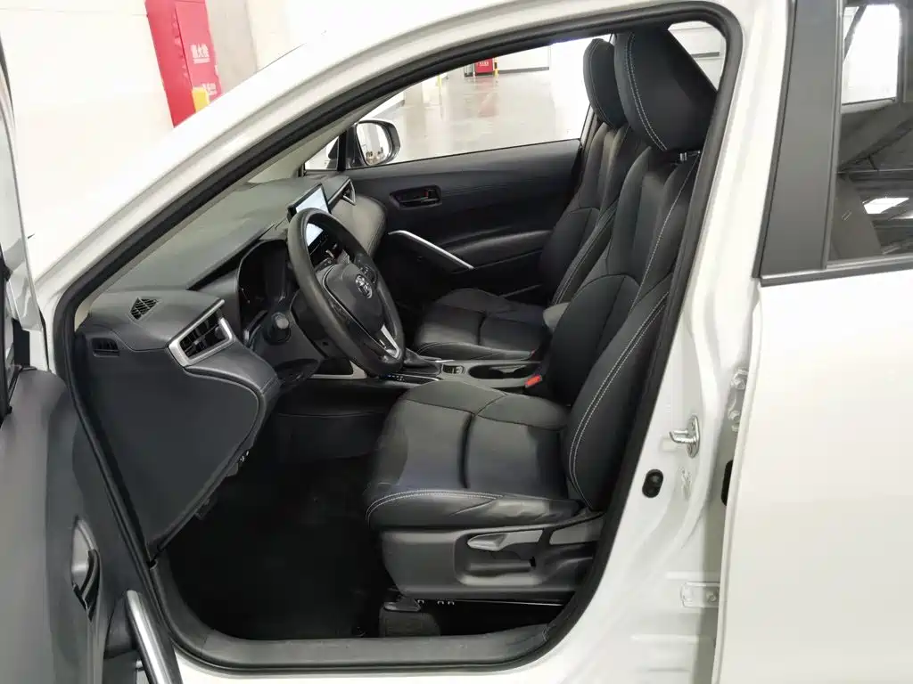 Toyota Frontlander — миниатюра 10