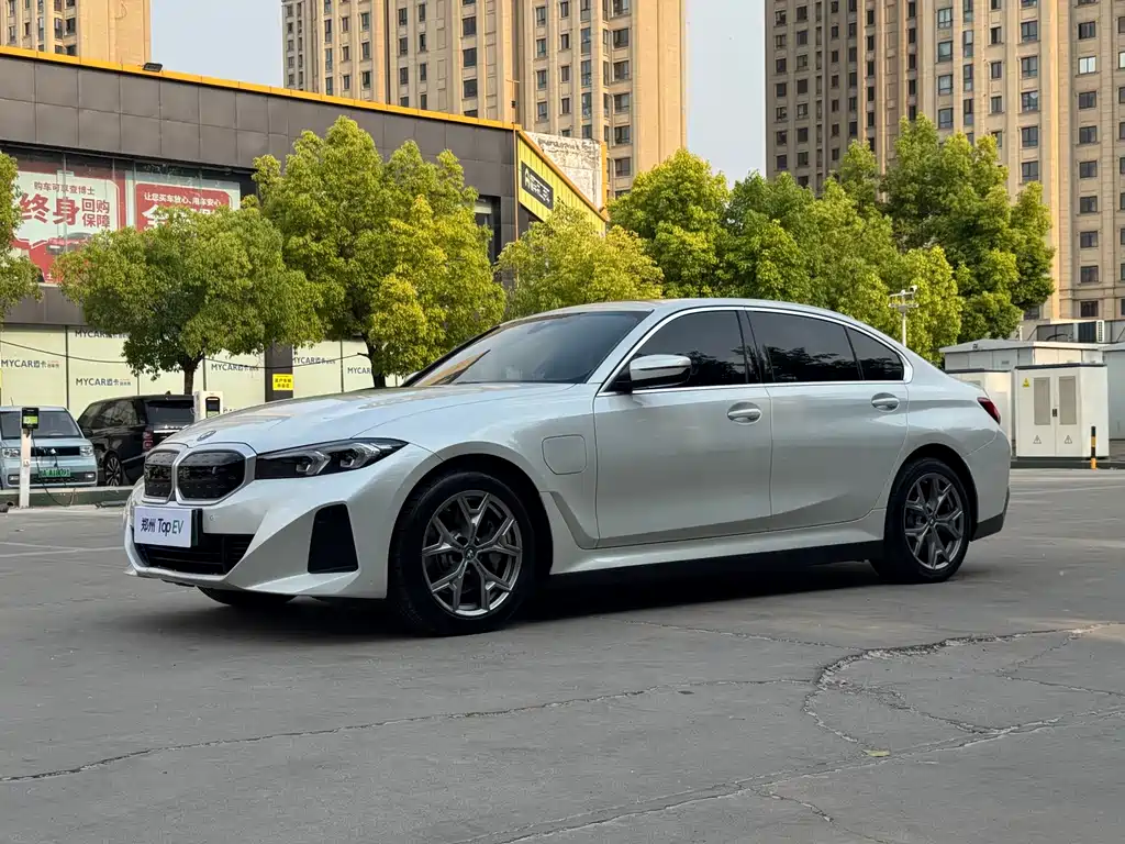 BMW i3 2023