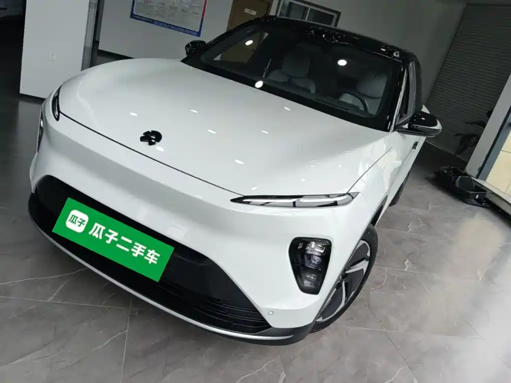 Nio ES8 2024