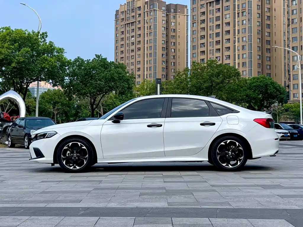 Honda Civic — миниатюра 4