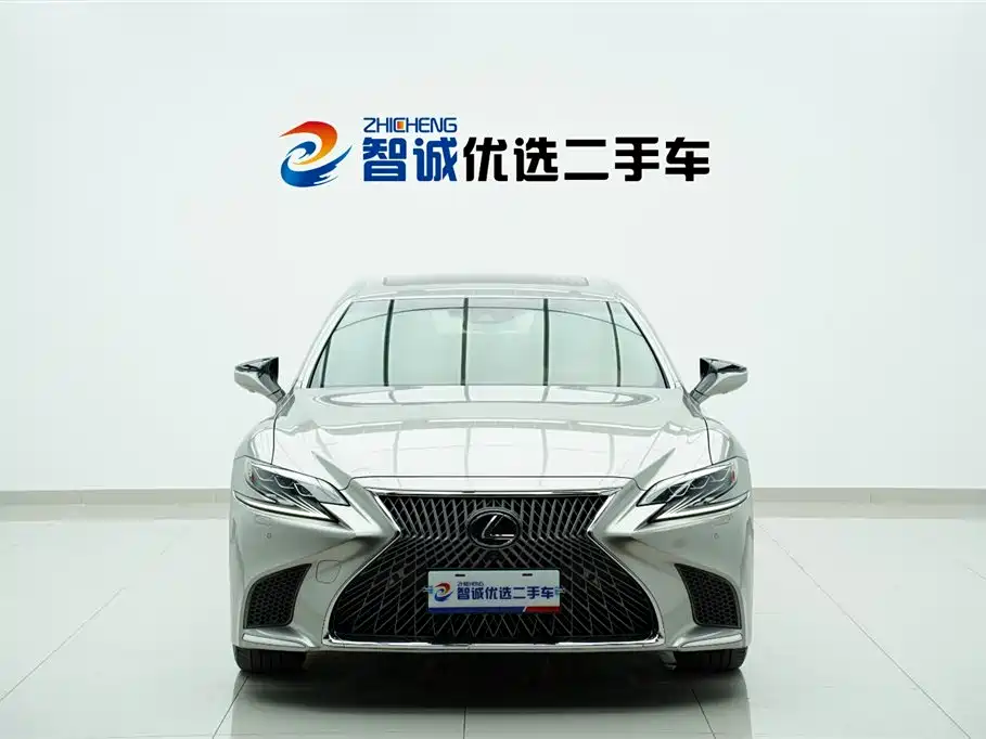 Lexus LS 2018 500h Executive V