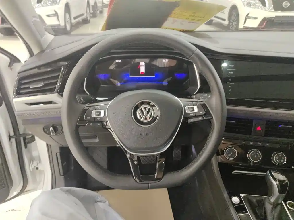 Volkswagen Sagitar — миниатюра 4