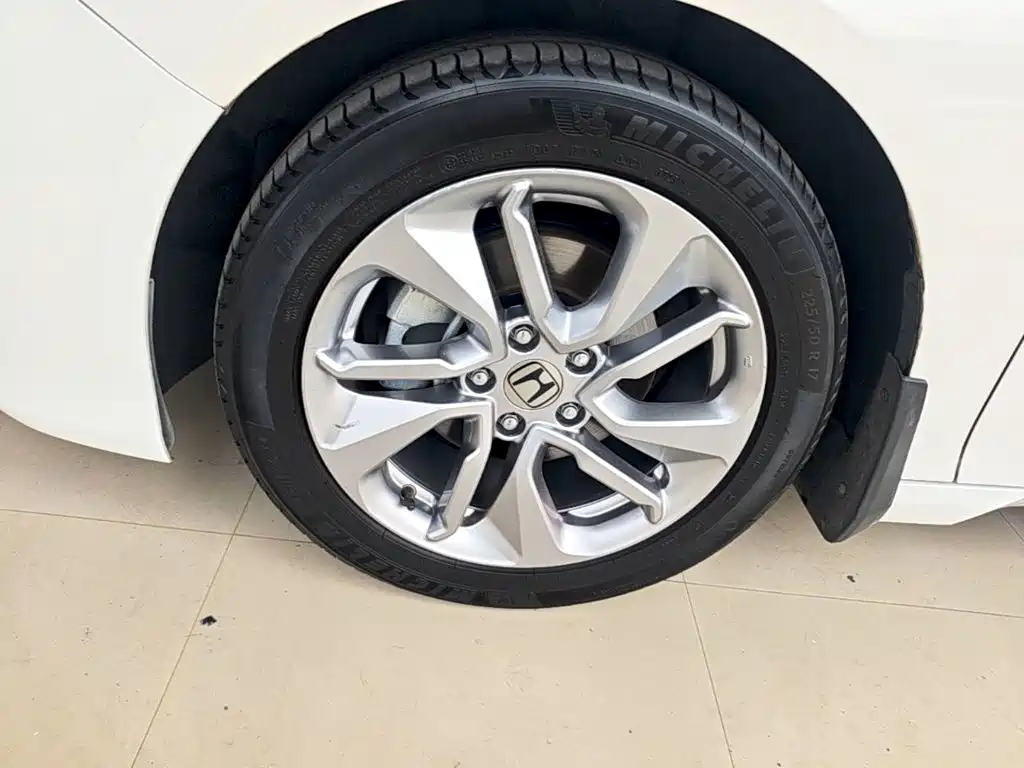 Honda Accord — миниатюра 23