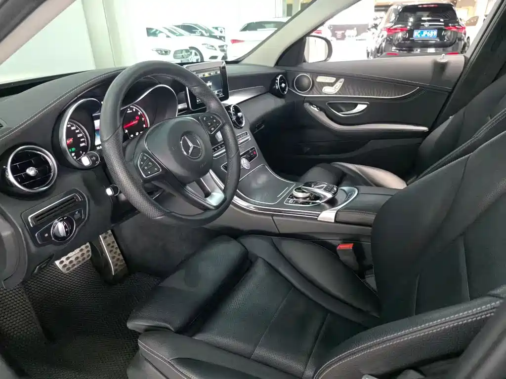 Mercedes-Benz C-Class — миниатюра 7