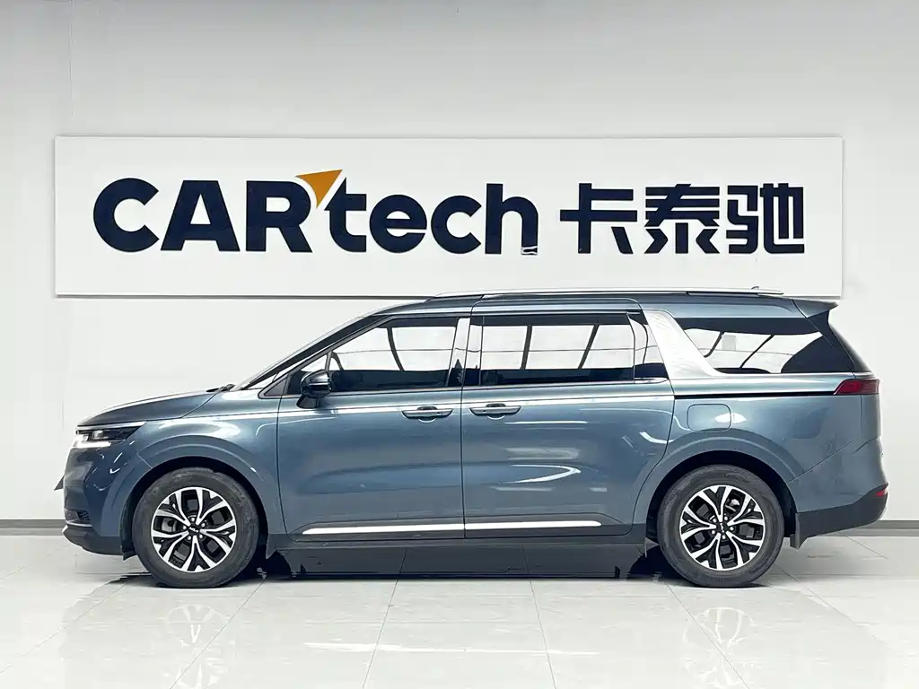 Kia Carnival — миниатюра 3