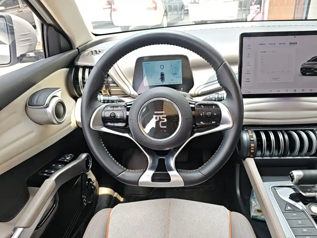 BYD Yuan Plus — миниатюра 15