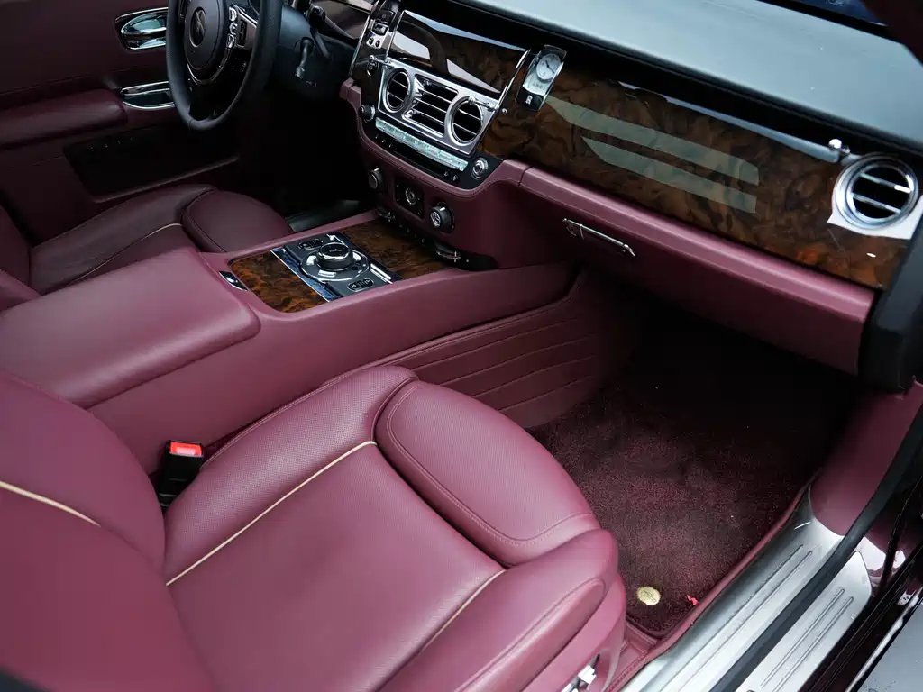 Rolls-Royce Ghost — миниатюра 28