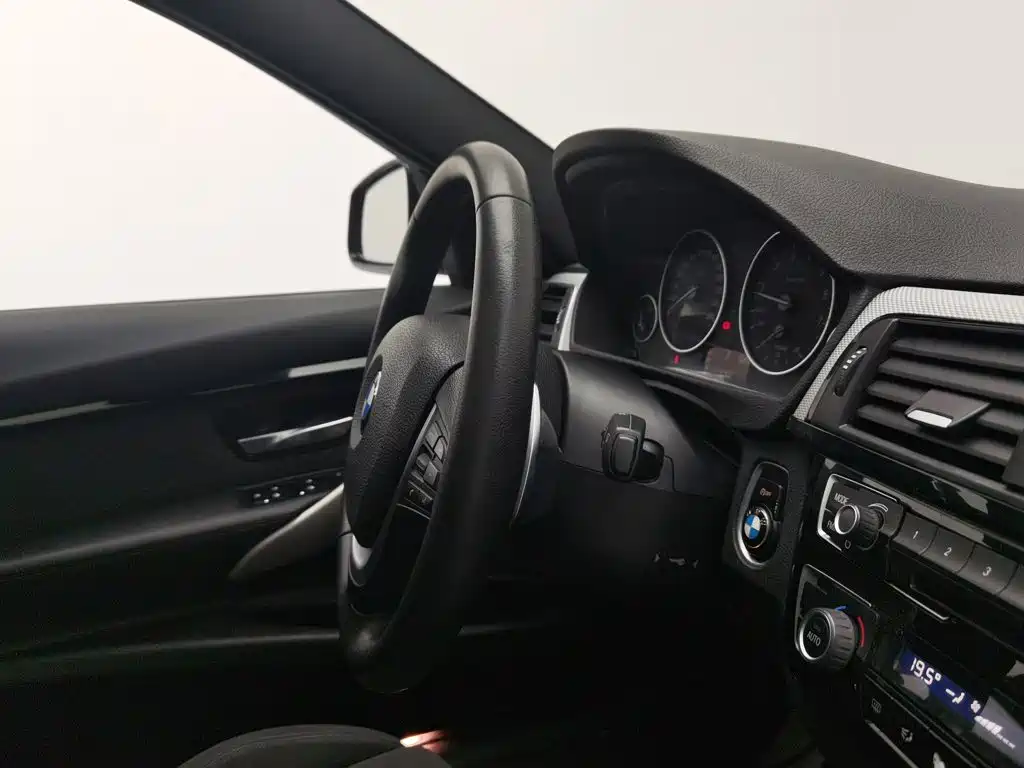 BMW 3 Series — миниатюра 22