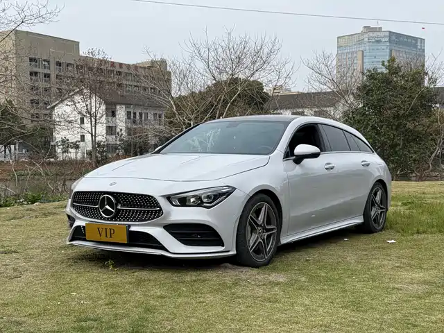 MERCEDES-BENZ CLA 2023