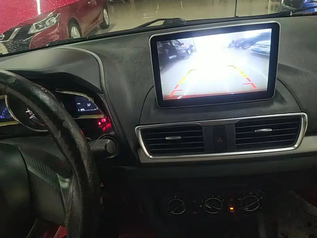 Mazda 3 Axela — миниатюра 13
