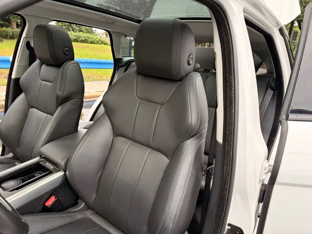 Land Rover Evoque — миниатюра 25